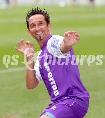 Fussball. SK Austria Klagenfurt. Mannschaftsfototermin. Portrait. Matthias Dollinger.
Klagenfurt, 23.7.2013.
Foto: Kuess
---
pressefotos, pressefotografie, kuess, qs, qspictures, sport, bild, bilder, bilddatenbank