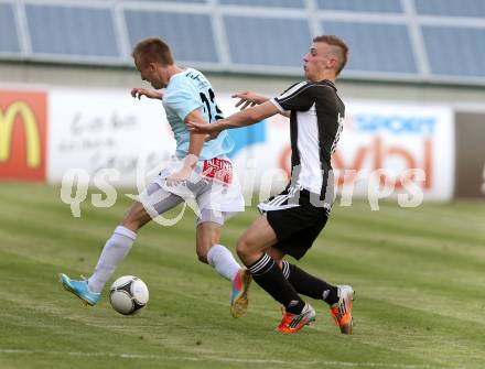 Fussball Kaerntner Liga. St. Veit gegen Gmuend. Roman Adunka,  (St. Veit), Manuel Dullnig (Gmuend). St. Veit, am 26.7.2013.
Foto: Kuess
---
pressefotos, pressefotografie, kuess, qs, qspictures, sport, bild, bilder, bilddatenbank