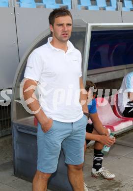 Fussball Kaerntner Liga. St. Veit gegen Gmuend. Trainer Rudolf Schoenherr (Gmuend). St. Veit, am 26.7.2013.
Foto: Kuess
---
pressefotos, pressefotografie, kuess, qs, qspictures, sport, bild, bilder, bilddatenbank