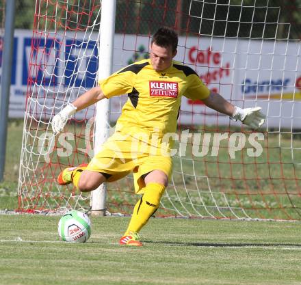 Fussball. Kaerntner Liga. ATUS Ferlach gegen Voelkermarkt.
Mario Mairitsch (Voelkermarkt). Ferlach, 27.7.2013.
Foto: Kuess
---
pressefotos, pressefotografie, kuess, qs, qspictures, sport, bild, bilder, bilddatenbank