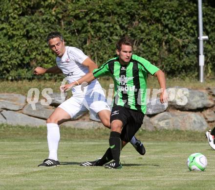 Fussball. Kaerntner Liga. ATUS Ferlach gegen Voelkermarkt.
Darko Djukic (Ferlach), Fabian Ladinig (Voelkermarkt). Ferlach, 27.7.2013.
Foto: Kuess
---
pressefotos, pressefotografie, kuess, qs, qspictures, sport, bild, bilder, bilddatenbank