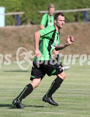 Fussball. Kaerntner Liga. ATUS Ferlach gegen Voelkermarkt.
Christopher Sauerschnig (Voelkermarkt). Ferlach, 27.7.2013.
Foto: Kuess
---
pressefotos, pressefotografie, kuess, qs, qspictures, sport, bild, bilder, bilddatenbank