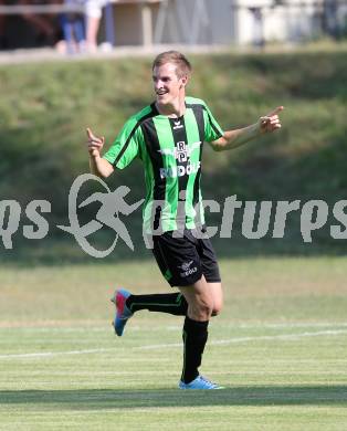 Fussball. Kaerntner Liga. ATUS Ferlach gegen Voelkermarkt.
Fabian Schubert (Voelkermarkt). Ferlach, 27.7.2013.
Foto: Kuess
---
pressefotos, pressefotografie, kuess, qs, qspictures, sport, bild, bilder, bilddatenbank