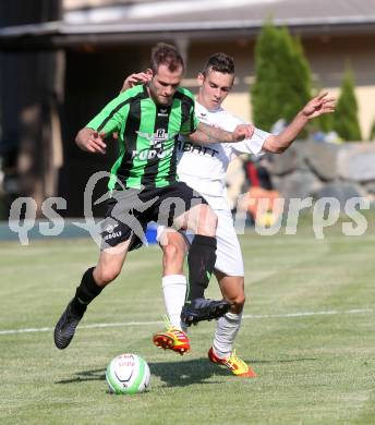 Fussball. Kaerntner Liga. ATUS Ferlach gegen Voelkermarkt.
Martin Sustersic (Ferlach), Christopher Sauerschnig (Voelkermarkt). Ferlach, 27.7.2013.
Foto: Kuess
---
pressefotos, pressefotografie, kuess, qs, qspictures, sport, bild, bilder, bilddatenbank