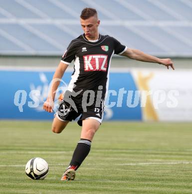 Fussball Kaerntner Liga. St. Veit gegen Gmuend. Manuel Dullnig (Gmuend). St. Veit, am 26.7.2013.
Foto: Kuess
---
pressefotos, pressefotografie, kuess, qs, qspictures, sport, bild, bilder, bilddatenbank