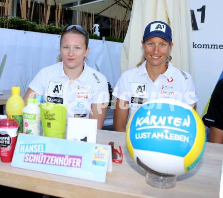 Beachvolleyball. Beach Volleyball Grand Slam 2013. Pressekonferenz. Katharina Elisabeth SCHUETZENHOREFER, Barbara HANSEL. Klagenfurt, 30.7.2013.
Foto: Kuess
---
pressefotos, pressefotografie, kuess, qs, qspictures, sport, bild, bilder, bilddatenbank