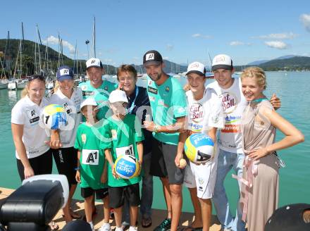 Beachvolleyball. Beach Volleyball Grand Slam 2013. Pressekonferenz. Katharina Elisabeth SCHUETZENHOREFER, Barbara HANSEL, Alexander HORST, Hannes Jagerhofer, Clemens DOPPLER, Alexander Xandi HUBER, Robin Valentin SEIDL. Klagenfurt, 30.7.2013.
Foto: Kuess
---
pressefotos, pressefotografie, kuess, qs, qspictures, sport, bild, bilder, bilddatenbank