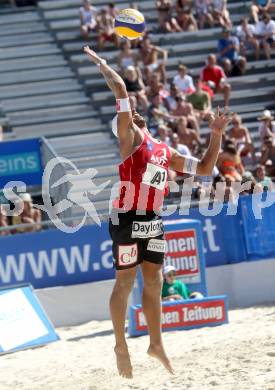 Beachvolleyball. Beach Volleyball Grand Slam 2013. Thomas KUNERT. Klagenfurt, 31.7.2013.
Foto: Kuess
---
pressefotos, pressefotografie, kuess, qs, qspictures, sport, bild, bilder, bilddatenbank