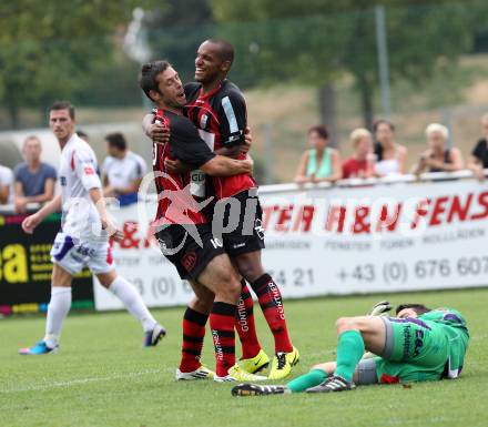 Fussball. Regionalliga. SAK gegen LASK Linz. Torjubel Radovan Vujanovic, Fabiano De Lima Campos Maria (LASK). Klagenfurt, 9.6.2013.
Foto: Kuess
---
pressefotos, pressefotografie, kuess, qs, qspictures, sport, bild, bilder, bilddatenbank