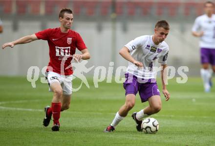 Fussball. Regionalliga. SAK gegen SK Austria Klagenfurt gegen St. Florian. Patrik Eler (Austria Klagenfurt), Roland Hinterreiter (St. Florian). Klagenfurt, 9.6.2013.
Foto: Kuess
---
pressefotos, pressefotografie, kuess, qs, qspictures, sport, bild, bilder, bilddatenbank