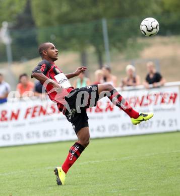 Fussball. Regionalliga. SAK gegen LASK Linz. Fabiano De Lima Campos Maria (LASK). Klagenfurt, 9.6.2013.
Foto: Kuess
---
pressefotos, pressefotografie, kuess, qs, qspictures, sport, bild, bilder, bilddatenbank