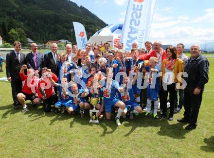 Fussball Schuelerliga. Finale. BG/BRG Villach-Perau gegen FSSZ Spittal an der Drau. Jubel Spittal. Treffen, am 28.5.2013.
Foto: Kuess
---
pressefotos, pressefotografie, kuess, qs, qspictures, sport, bild, bilder, bilddatenbank