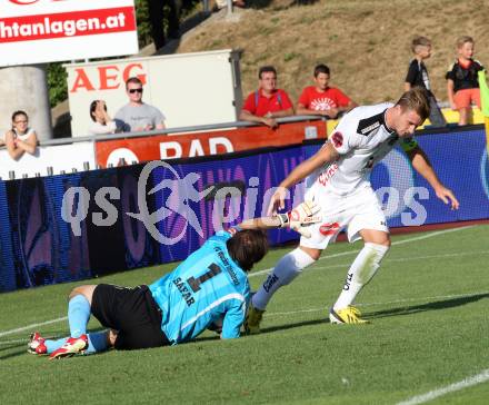 Fussball Bundesliga. RZ Pellets WAC gegen FC Wacker Innsbruck. Michael Sollbauer, (WAC), Szabolcs Safar  (Innsbruck). Wolfsberg, 10.8.2013.
Foto: Kuess

---
pressefotos, pressefotografie, kuess, qs, qspictures, sport, bild, bilder, bilddatenbank