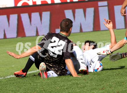 Fussball Bundesliga. RZ Pellets WAC gegen FC Wacker Innsbruck. Mihret Topcagic,  (WAC), Stipe Vucur (Innsbruck). Wolfsberg, 10.8.2013.
Foto: Kuess

---
pressefotos, pressefotografie, kuess, qs, qspictures, sport, bild, bilder, bilddatenbank