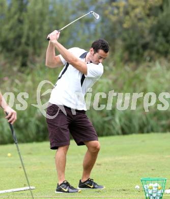 EBEL. Eishockey Bundesliga. Teambuilding VSV. Golf. Derek Ryan. Waidegg, am 10.8.2013.
Foto: Kuess
---
pressefotos, pressefotografie, kuess, qs, qspictures, sport, bild, bilder, bilddatenbank