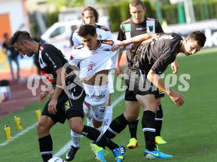 Fussball Bundesliga. RZ Pellets WAC gegen FC Wacker Innsbruck. David De Paula Gallardo,  (WAC),  Marco Kofler, Christian Schilling (Innsbruck). Wolfsberg, 10.8.2013.
Foto: Kuess

---
pressefotos, pressefotografie, kuess, qs, qspictures, sport, bild, bilder, bilddatenbank