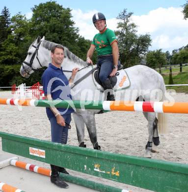 Reiten. Ranftlhof. Dieter Koefler. St. Veit, 12.6.2013.
Foto: Kuess
---
pressefotos, pressefotografie, kuess, qs, qspictures, sport, bild, bilder, bilddatenbank