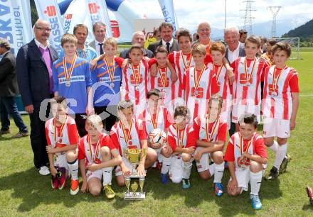 Fussball Schuelerliga. Finale. BG/BRG Villach-Perau gegen FSSZ Spittal an der Drau. Zweiter Platz BG/BRG Villach-Perau. Treffen, am 28.5.2013.
Foto: Kuess
---
pressefotos, pressefotografie, kuess, qs, qspictures, sport, bild, bilder, bilddatenbank