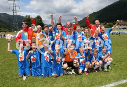 Fussball Schuelerliga. Finale. BG/BRG Villach-Perau gegen FSSZ Spittal an der Drau. Jubel Spittal. Treffen, am 28.5.2013.
Foto: Kuess
---
pressefotos, pressefotografie, kuess, qs, qspictures, sport, bild, bilder, bilddatenbank