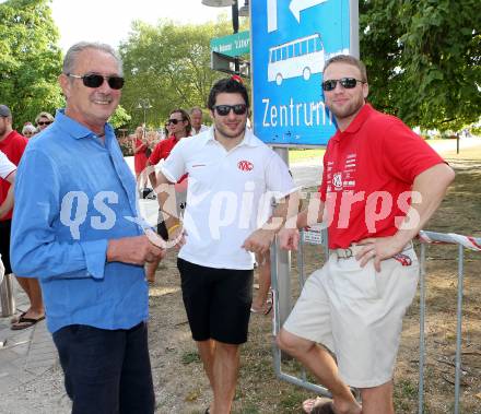 Eishockey. Bundesliga. KAC. Schifffahrt am Woerthersee. Karl Nedwed, Tyler Spurgeon, Thomas Poeck. 8.8.2013.
Foto: Kuess
---
pressefotos, pressefotografie, kuess, qs, qspictures, sport, bild, bilder, bilddatenbank