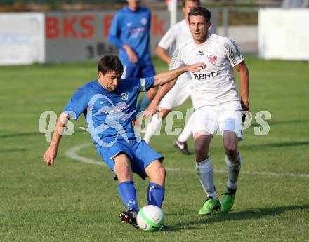 Fussball Kaerntner Liga. SG Annabichler Austria Amateure gegen ATUS Ferlach. Christian Sablatnig,  (ASV/Austria), Markus Dixer (Ferlach). Annabichl, am 14.8.2013.
Foto: Kuess
Foto: Kuess
---
pressefotos, pressefotografie, kuess, qs, qspictures, sport, bild, bilder, bilddatenbank