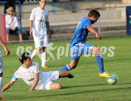 Fussball Kaerntner Liga. SG Annabichler Austria Amateure gegen ATUS Ferlach. Ruben Sosa Perez, (ASV/Austria),  Lukas Jaklitsch (Ferlach). Annabichl, am 14.8.2013.
Foto: Kuess
Foto: Kuess
---
pressefotos, pressefotografie, kuess, qs, qspictures, sport, bild, bilder, bilddatenbank