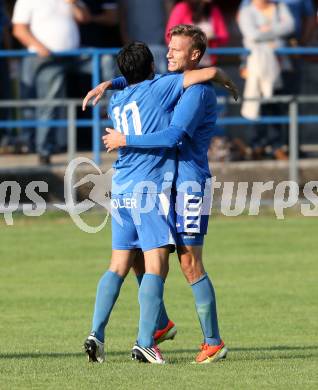 Fussball Kaerntner Liga. SG Annabichler Austria Amateure gegen ATUS Ferlach.  Torjubel David Murko, Almedin Hota (ASV/Austria). Annabichl, am 14.8.2013.
Foto: Kuess
Foto: Kuess
---
pressefotos, pressefotografie, kuess, qs, qspictures, sport, bild, bilder, bilddatenbank