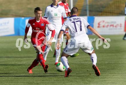 Fussball Testspiel. Hamburger SV gegen RSC Anderlecht. Ivo Ilicevic (HSV), Massimo Bruno (Anderlecht). St. Veit, am 15.7.2013.
Foto: Kuess
---
pressefotos, pressefotografie, kuess, qs, qspictures, sport, bild, bilder, bilddatenbank