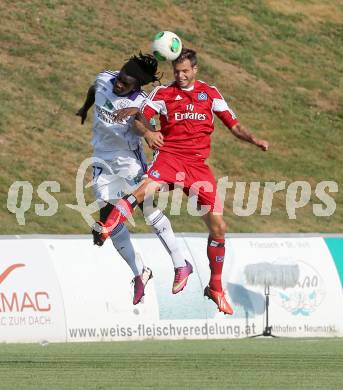 Fussball Testspiel. Hamburger SV gegen RSC Anderlecht. Dennis Diekmeier,  (HSV), Jordan Lukaku (Anderlecht). St. Veit, am 15.7.2013.
Foto: Kuess
---
pressefotos, pressefotografie, kuess, qs, qspictures, sport, bild, bilder, bilddatenbank