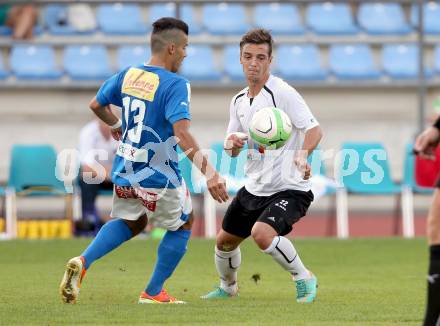 Fussball Regionalliga. VSV gegen WAC Amateure. Sandro Ebner,  (VSV), Martin Salentinig (WAC). Villach, 17.8.2013.
Foto: Kuess
---
pressefotos, pressefotografie, kuess, qs, qspictures, sport, bild, bilder, bilddatenbank