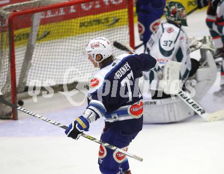 Eishockey Testspiel. VSV gegen Rosenheim. Torjubel Michael Forney (VSV). Villach, am 18.8.2013.
Foto: Kuess
---
pressefotos, pressefotografie, kuess, qs, qspictures, sport, bild, bilder, bilddatenbank