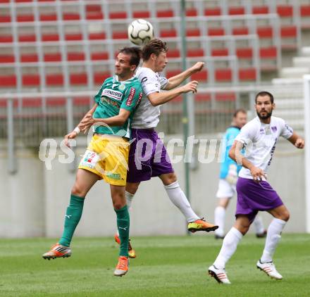 Fussball. Regionalliga. Austria Klagenfurt gegen Voecklamarkt. Fabian Miesenboeck (Klagenfurt), Ilija Ivic (Voecklamarkt). Klagenfurt, 20.8.2013.
Foto: Kuess
---
pressefotos, pressefotografie, kuess, qs, qspictures, sport, bild, bilder, bilddatenbank