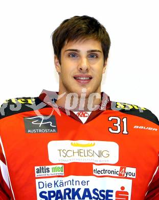 Eishockey. Bundesliga. Mannschaftsfototermin. Portrait. Fabian Weinhandl. Klagenfurt, 21.8.2013.
Foto: Kuess
---
pressefotos, pressefotografie, kuess, qs, qspictures, sport, bild, bilder, bilddatenbank