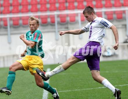 Fussball. Regionalliga. Austria Klagenfurt gegen Voecklamarkt. Patrik Eler(Klagenfurt), Christian Aichinger (Voecklamarkt). Klagenfurt, 20.8.2013.
Foto: Kuess
---
pressefotos, pressefotografie, kuess, qs, qspictures, sport, bild, bilder, bilddatenbank