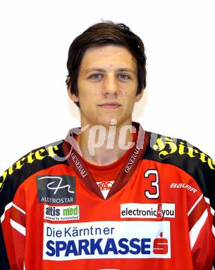 Eishockey. Bundesliga. Mannschaftsfototermin. Portrait. NICOLAS PAUL. Klagenfurt, 21.8.2013.
Foto: Kuess
---
pressefotos, pressefotografie, kuess, qs, qspictures, sport, bild, bilder, bilddatenbank