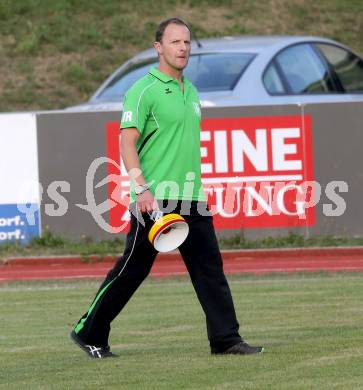 Fussball Kaerntner Liga. Voelkermarkt gegen SVG Bleiburg. Trainer Kurt Stuck (Voelkermarkt). Voelkermarkt, 23.8.2013.
Foto: Kuess
---
pressefotos, pressefotografie, kuess, qs, qspictures, sport, bild, bilder, bilddatenbank