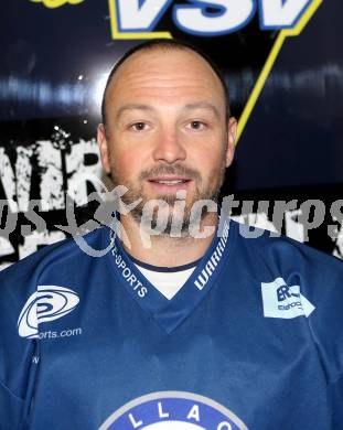 BEL Eishockey Bundesliga. VSV. Mannschaftsfototermin. Portrait. Gerhard Unterluggauer. Villach, 24.8.2013.
Foto: Kuess 
---
pressefotos, pressefotografie, kuess, qs, qspictures, sport, bild, bilder, bilddatenbank