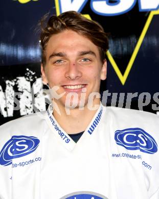 BEL Eishockey Bundesliga. VSV. Mannschaftsfototermin. Portrait. Marius Goehringer. Villach, 24.8.2013.
Foto: Kuess 
---
pressefotos, pressefotografie, kuess, qs, qspictures, sport, bild, bilder, bilddatenbank