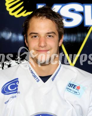 BEL Eishockey Bundesliga. VSV. Mannschaftsfototermin. Portrait. Stefan Bacher. Villach, 24.8.2013.
Foto: Kuess 
---
pressefotos, pressefotografie, kuess, qs, qspictures, sport, bild, bilder, bilddatenbank