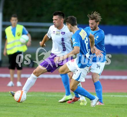 Fussball Regionalliga. VSV gegen SK Austria Klagenfurt. Michel Micossi, Christoph Cemernjak,(VSV),  Sasa Lalovic (Austria Klagenfurt). Villach, 24.8.2013.
Foto: Kuess
---
pressefotos, pressefotografie, kuess, qs, qspictures, sport, bild, bilder, bilddatenbank