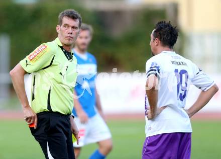 Fussball Regionalliga. VSV gegen SK Austria Klagenfurt. Schiedsrichter Manfred Krassnitzer, rote Karte fuer Matthias Dollinger (Austria Klagenfurt). Villach, 24.8.2013.
Foto: Kuess
---
pressefotos, pressefotografie, kuess, qs, qspictures, sport, bild, bilder, bilddatenbank