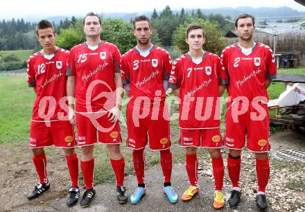 Fussball 1. Klasse D. Patrick Starmuz, Erwin Kness, Gerfried Duller, Mario Reinwald, Florian Sturm (Rueckersdorf). Gallizien, am 25.8.2013.
Foto: Kuess
---
pressefotos, pressefotografie, kuess, qs, qspictures, sport, bild, bilder, bilddatenbank