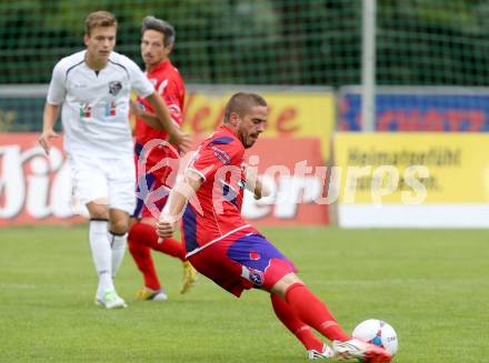 Fussball Regionalliga. WAC Amateure gegen SAK.  Maximilian Ritscher, (WAC), Grega Triplat  (SAK). Wolfsberg, am 25.8.2013.
Foto: Kuess
---
pressefotos, pressefotografie, kuess, qs, qspictures, sport, bild, bilder, bilddatenbank