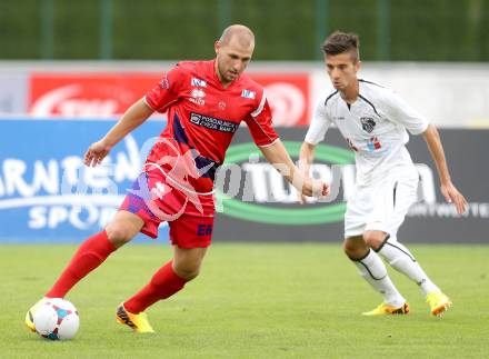 Fussball Regionalliga. WAC Amateure gegen SAK. Hrvoje Jakovljevic, (WAC), Christian Dlopst  (SAK). Wolfsberg, am 25.8.2013.
Foto: Kuess
---
pressefotos, pressefotografie, kuess, qs, qspictures, sport, bild, bilder, bilddatenbank