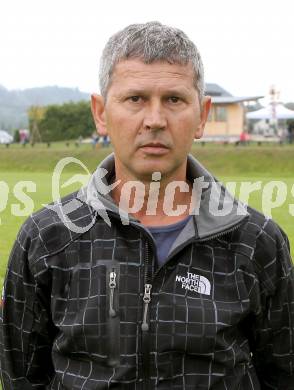 Fussball 1. Klasse D. Trainer Ivan Bratic (Gallizien). Gallizien, am 25.8.2013.
Foto: Kuess
---
pressefotos, pressefotografie, kuess, qs, qspictures, sport, bild, bilder, bilddatenbank