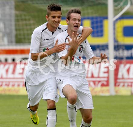 Fussball Regionalliga. WAC Amateure gegen SAK. Torjubel Kevin Vaschauner, Hrvoje Jakovljevic (WAC). Wolfsberg, am 25.8.2013.
Foto: Kuess
---
pressefotos, pressefotografie, kuess, qs, qspictures, sport, bild, bilder, bilddatenbank