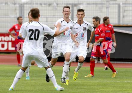 Fussball Regionalliga. WAC Amateure gegen SAK. Torjubel Kevin Vaschauner (WAC). Wolfsberg, am 25.8.2013.
Foto: Kuess
---
pressefotos, pressefotografie, kuess, qs, qspictures, sport, bild, bilder, bilddatenbank