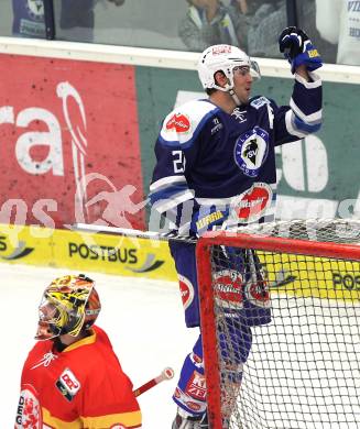 Eishockey. Testspiel. EC VSV gegen Duesseldorfer EG. Torjubel Benjamin Petrik (VSV). Villach, am 30.08.2013
Foto: Kuess
---
pressefotos, pressefotografie, kuess, qs, qspictures, sport, bild, bilder, bilddatenbank