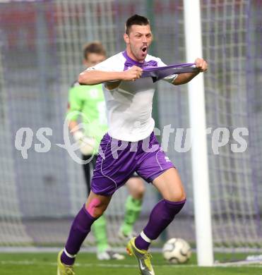 Fussball Regionalliga. SK Austria Klagenfurt gegen WAC Amateure. Torjubel Sasa Lalovic (Klagenfurt). Klagenfurt, am 30.8.2013.
Foto: Kuess
---
pressefotos, pressefotografie, kuess, qs, qspictures, sport, bild, bilder, bilddatenbank