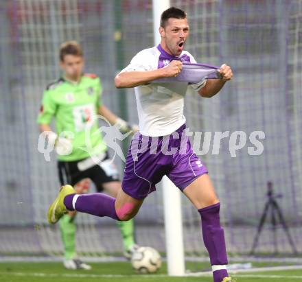 Fussball Regionalliga. SK Austria Klagenfurt gegen WAC Amateure. Torjubel Sasa Lalovic (Klagenfurt). Klagenfurt, am 30.8.2013.
Foto: Kuess
---
pressefotos, pressefotografie, kuess, qs, qspictures, sport, bild, bilder, bilddatenbank